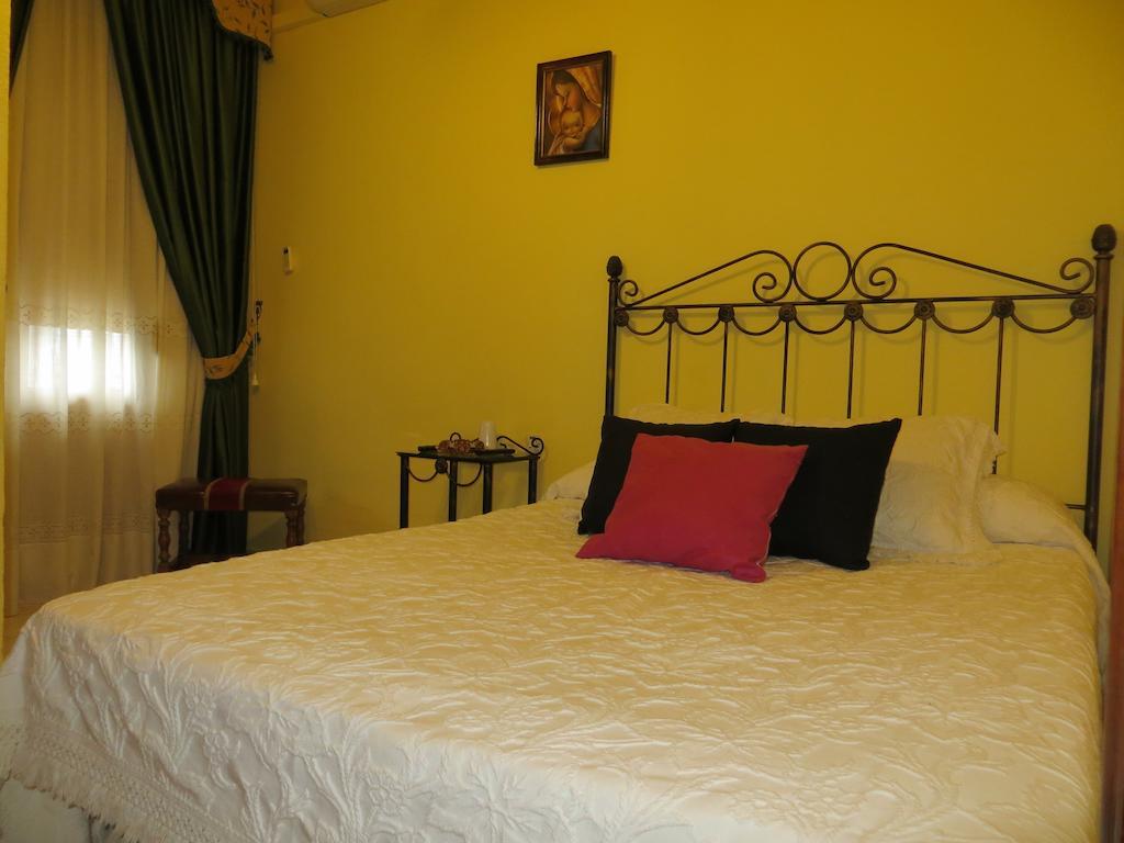 Hostal Restaurante Reina El Tejar Kültér fotó