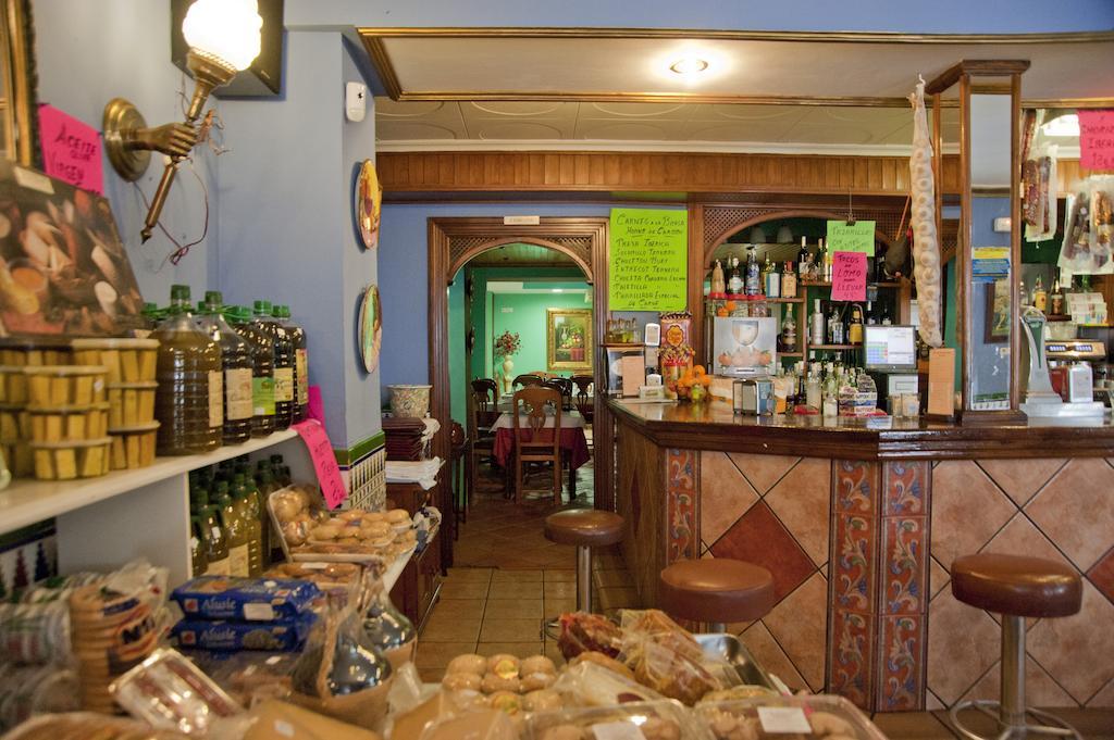 Hostal Restaurante Reina El Tejar Kültér fotó