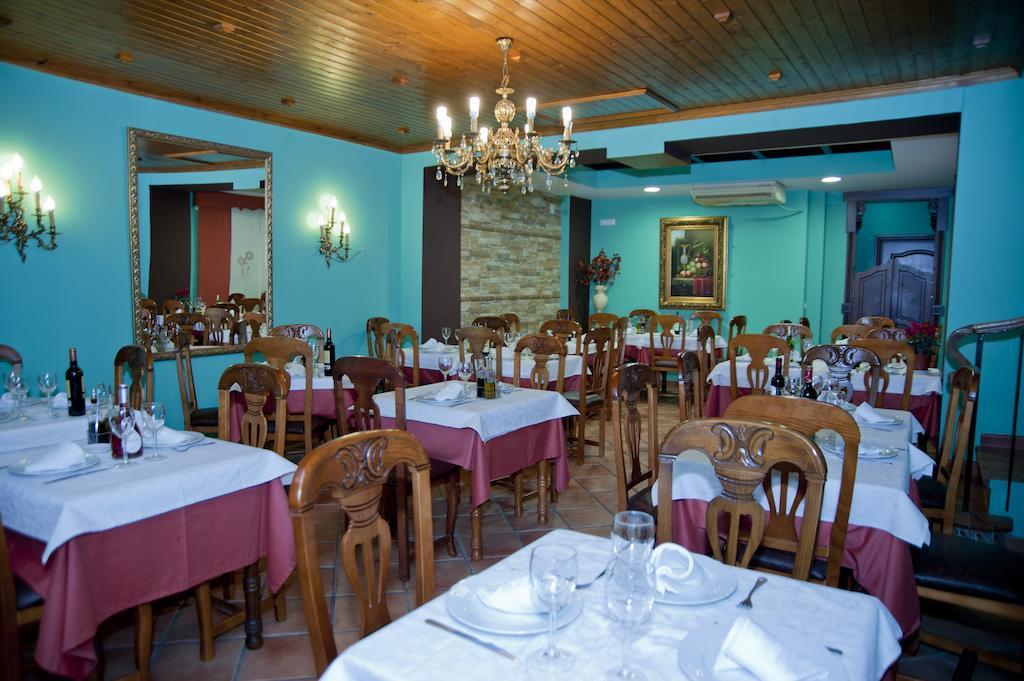 Hostal Restaurante Reina El Tejar Kültér fotó